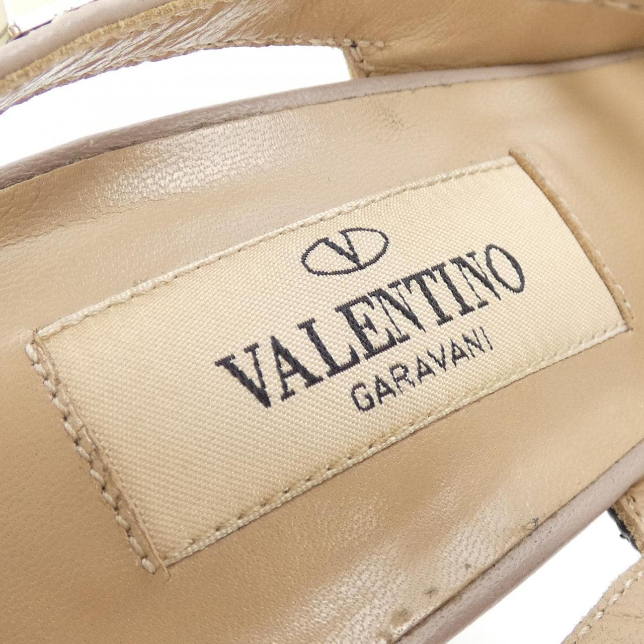 U VALENTINO GARAVANI VALENTINO GARAVANI Pumps