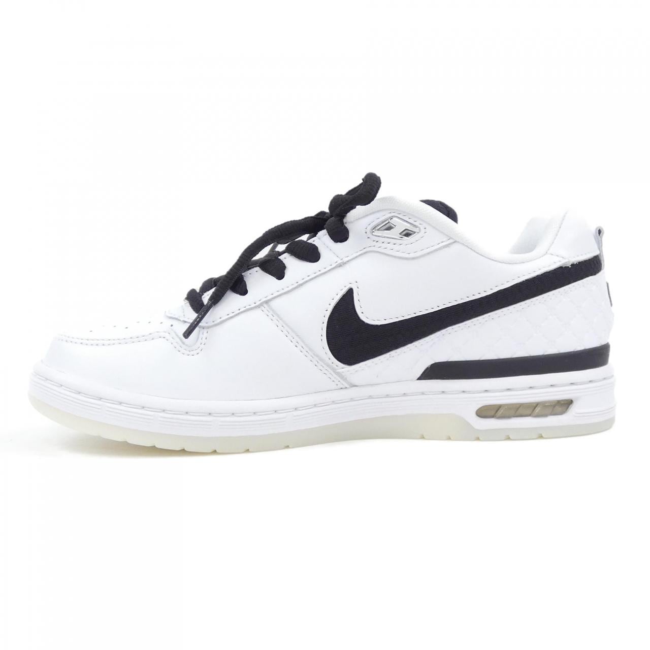 ナイキ NIKE HQ6828-100 スニーカー