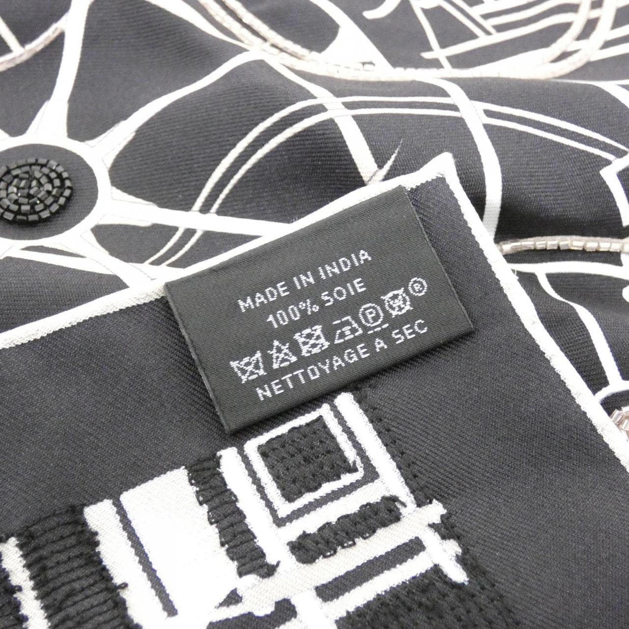 HERMES COMPLICATION EQUESTRE Carré Embroidery 90cm 594148S Scarf