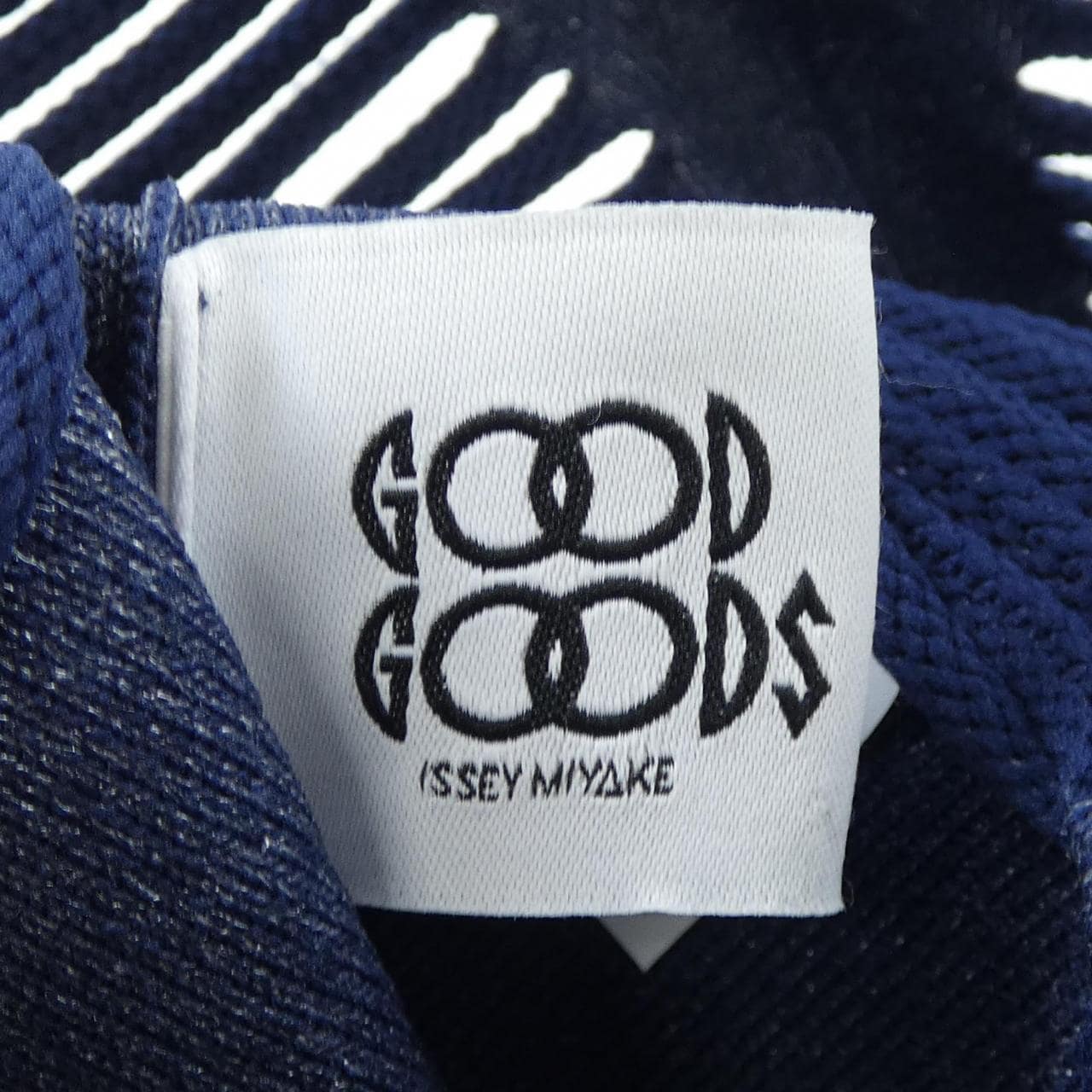 イッセイミヤケ ISSEY MIYAKE GG13-AG111 BAG