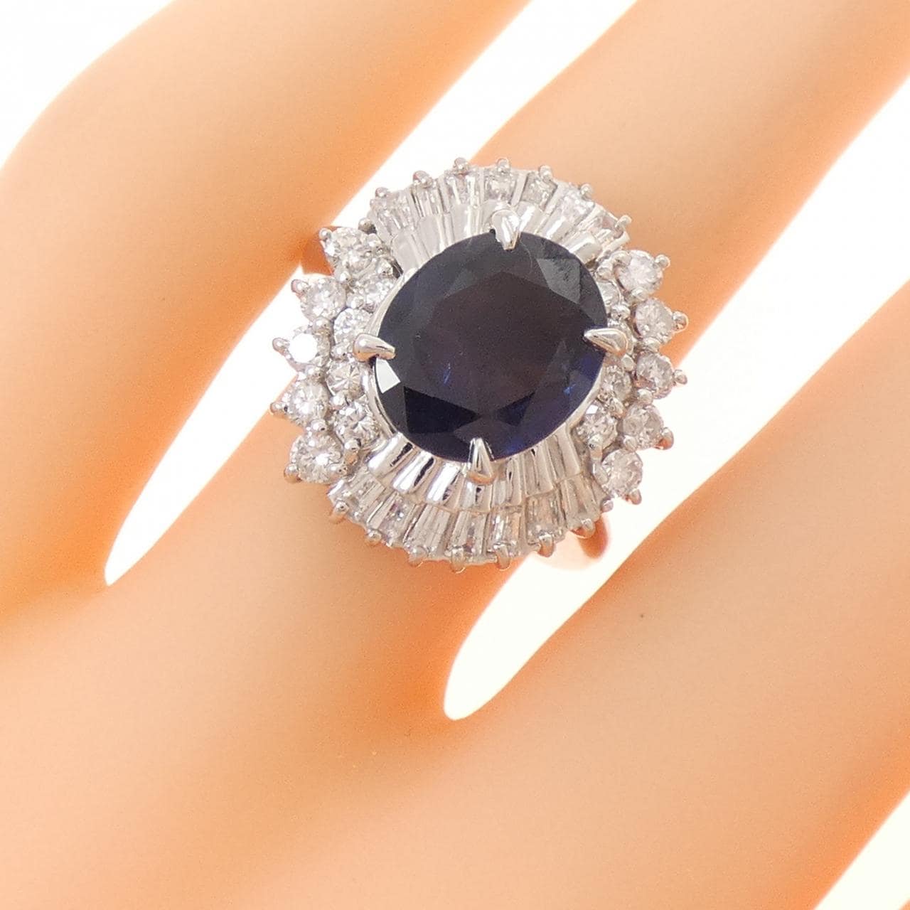 PT900 サファイヤ リング 2.85CT