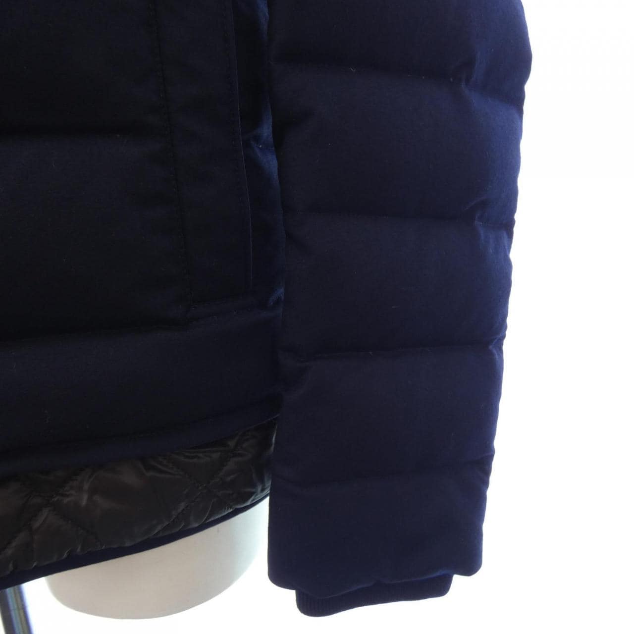 モンクレール MONCLER ダウンジャケット