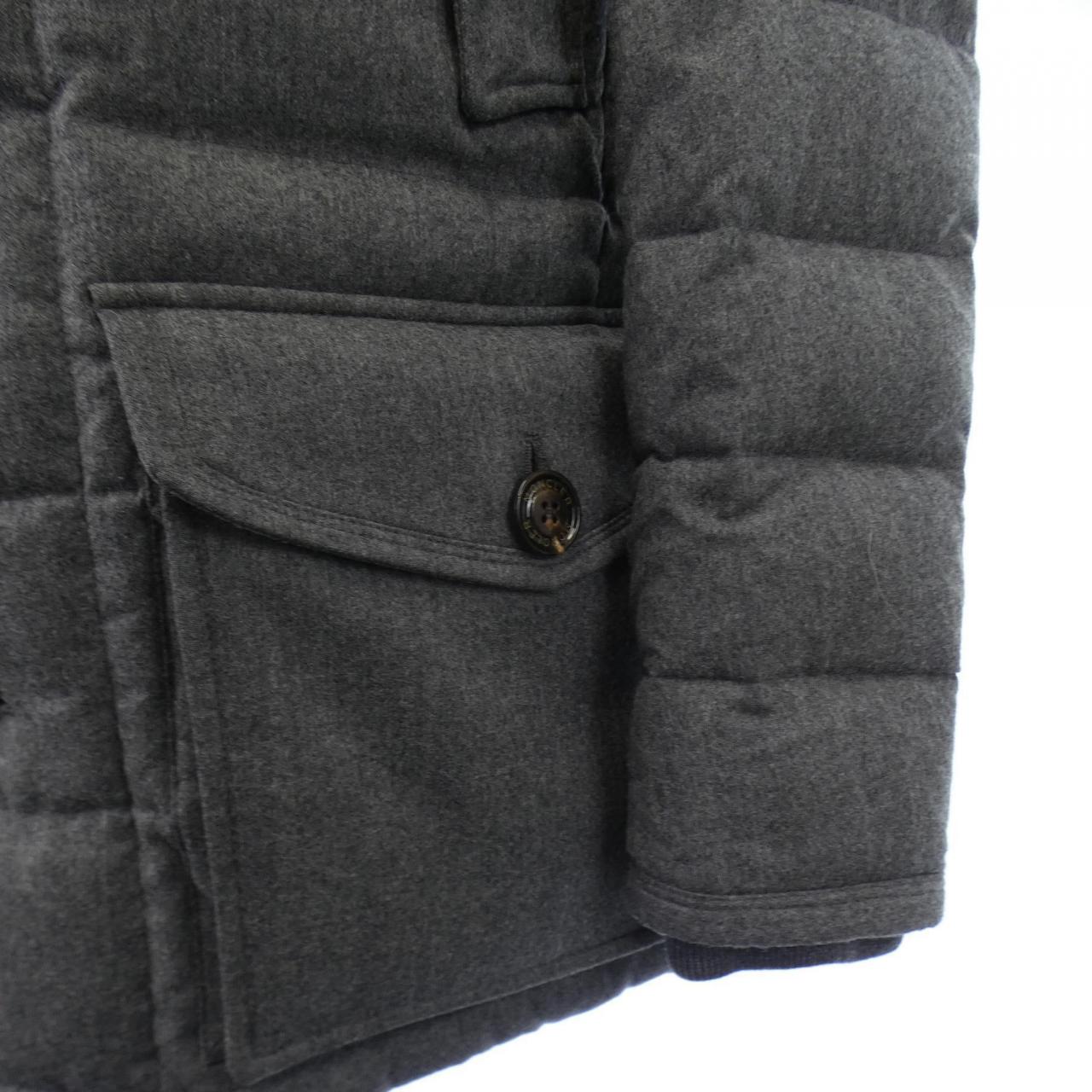モンクレール MONCLER ダウンジャケット