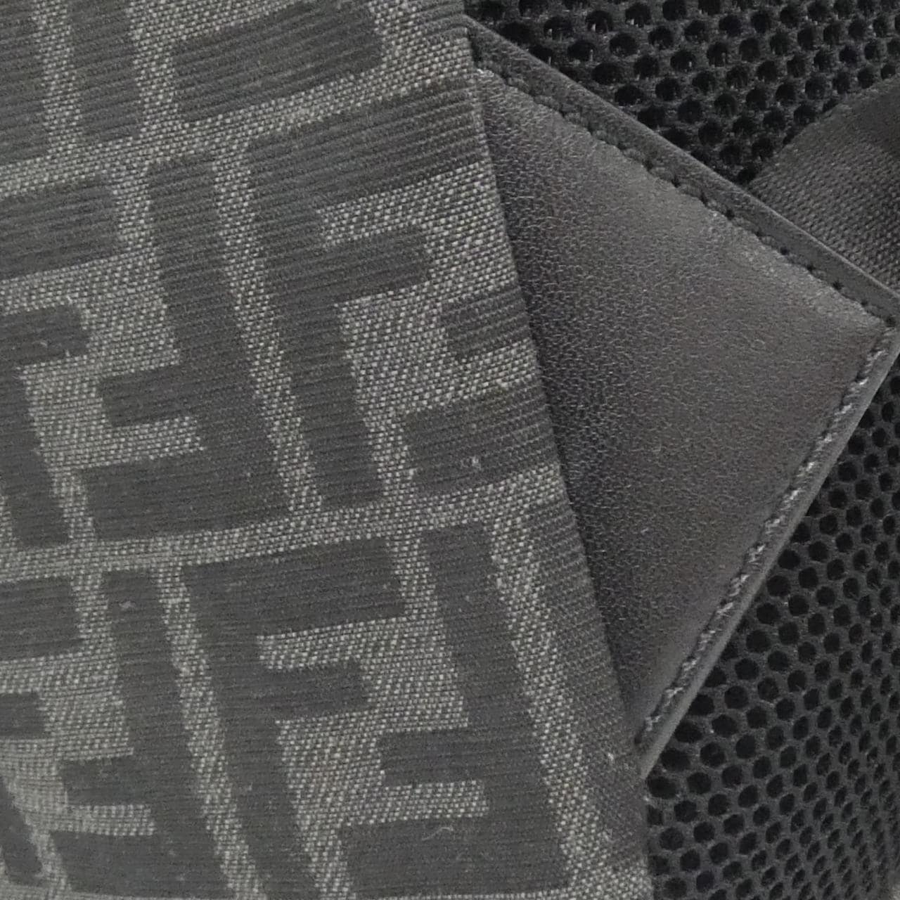 フェンディ フェンディネス バックパック 7VZ066 AG0M リュックサック