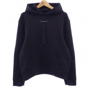 オン On パーカー