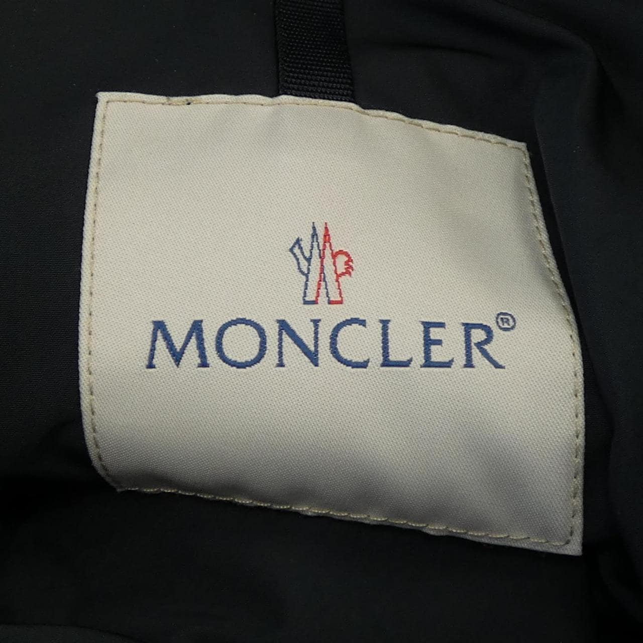 MONCLER蒙克勒风衣