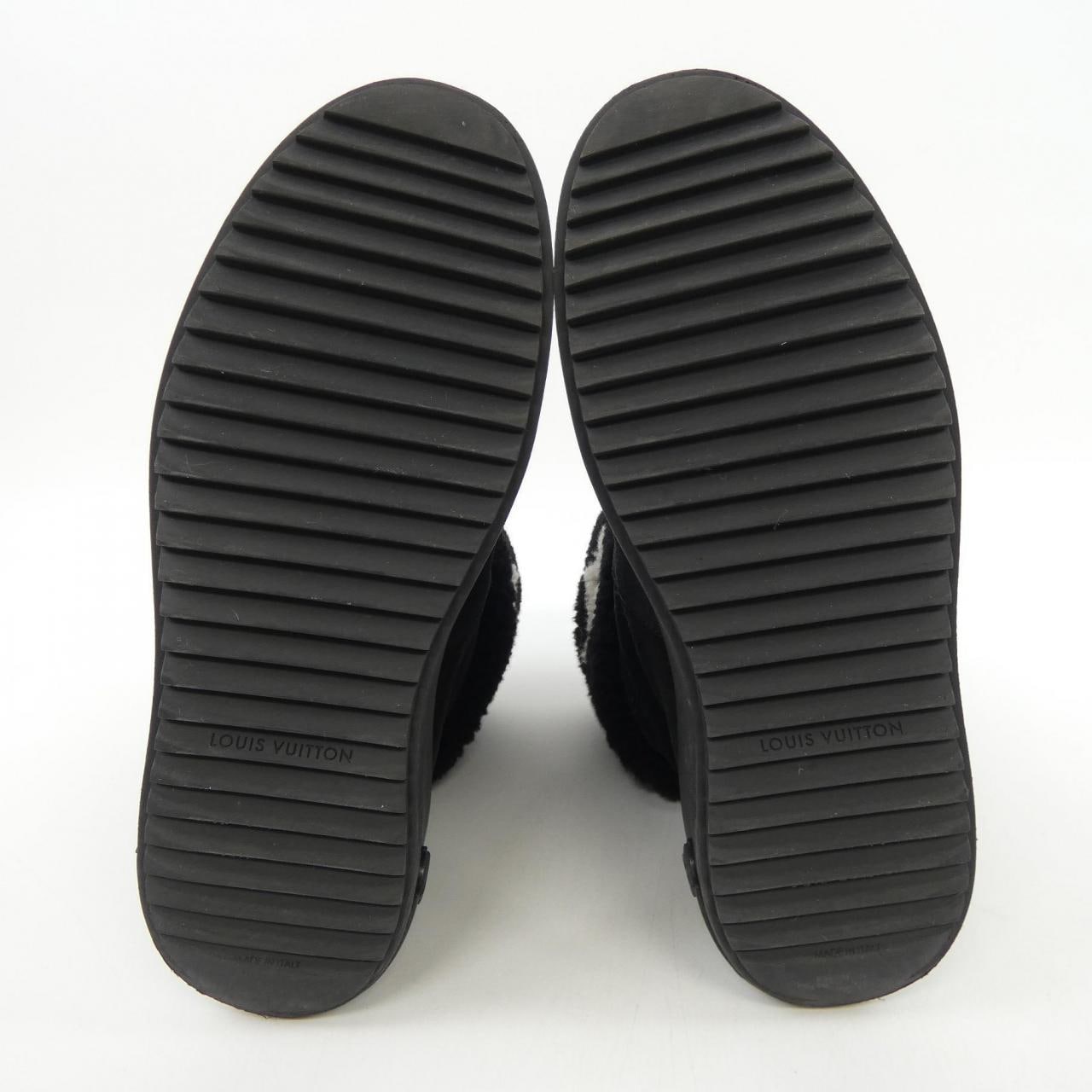 ルイヴィトン LOUIS VUITTON ロゴ スエード スノードロップライン ブーツ