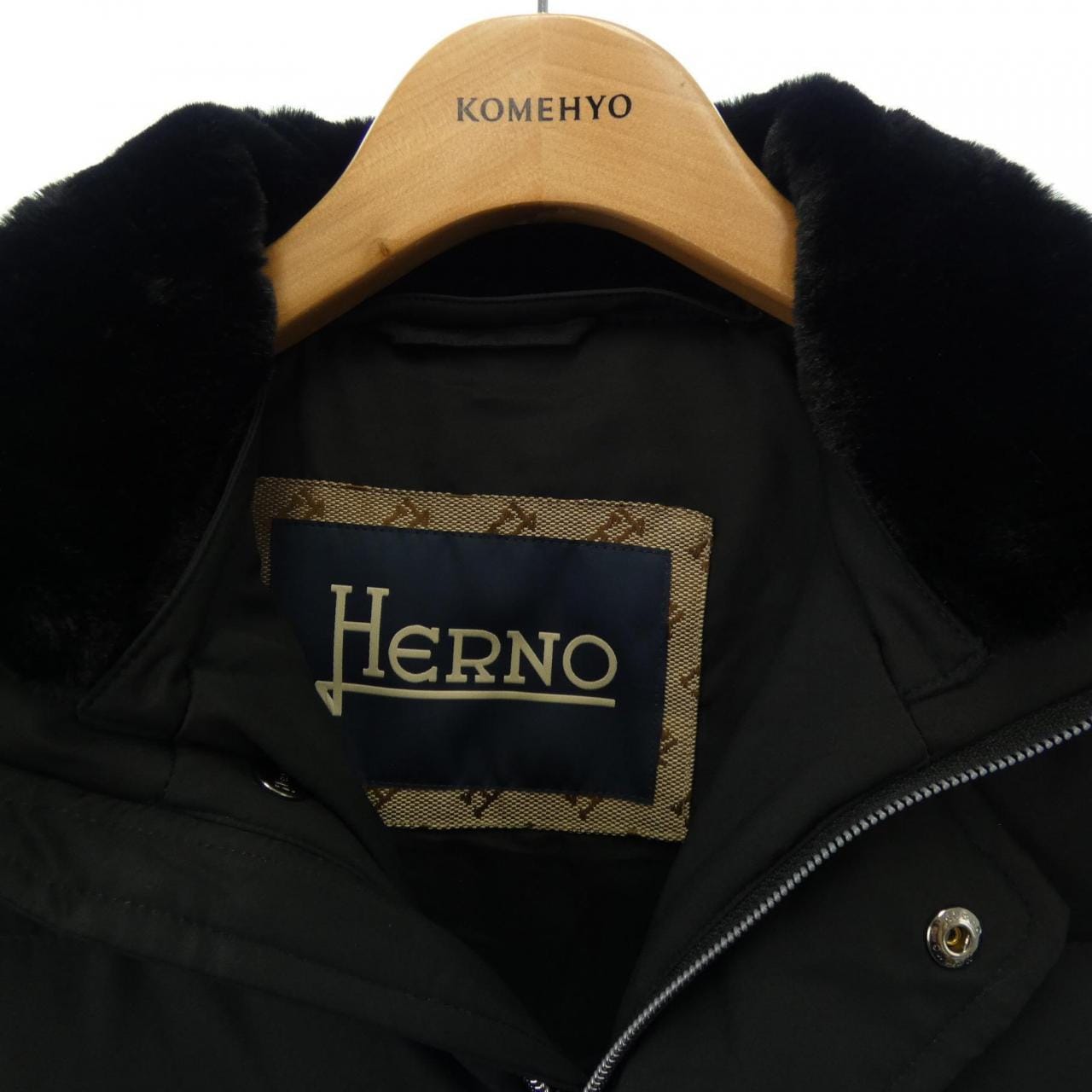 ヘルノ Herno ダウンブルゾン