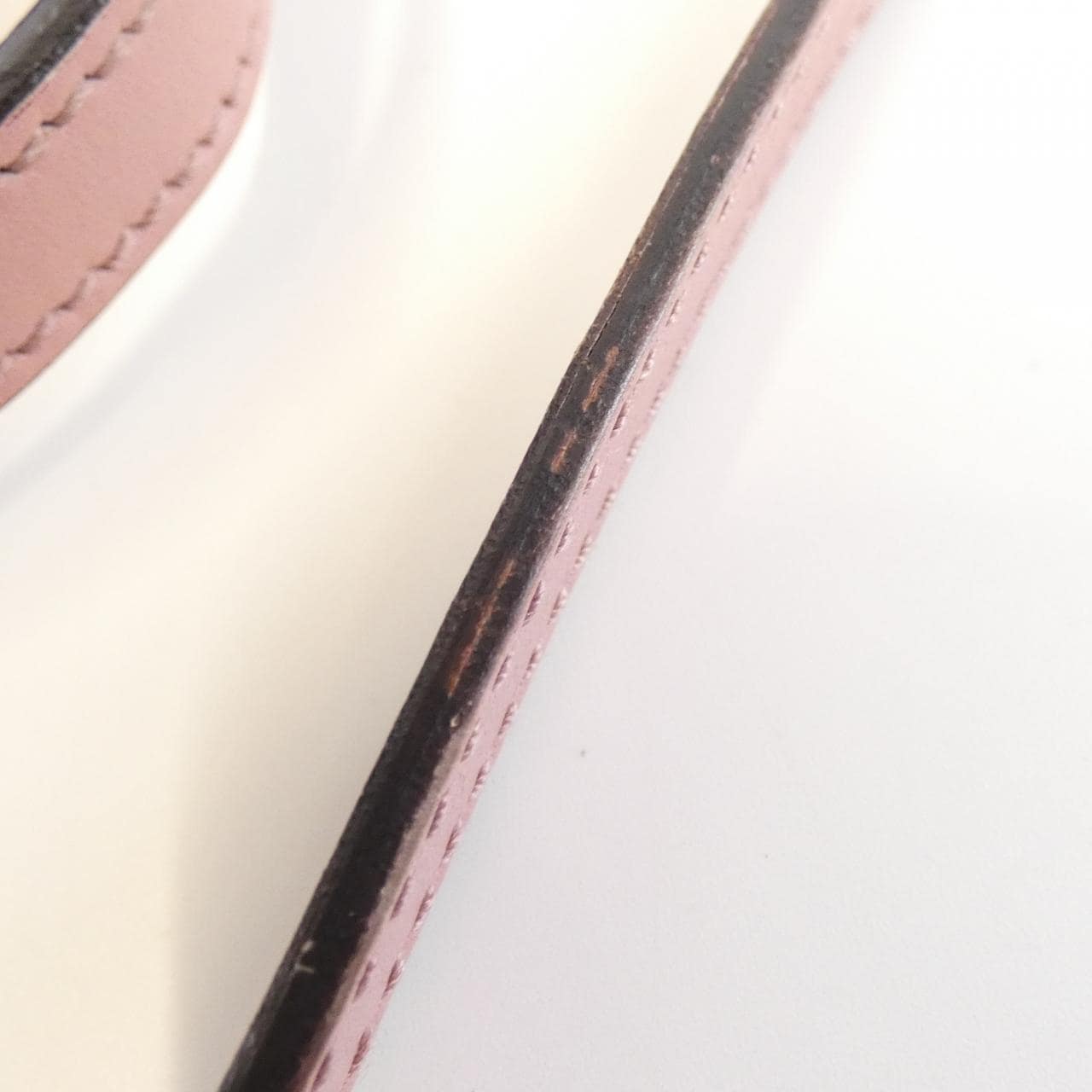 グッチ 428226 CWC1G バッグ