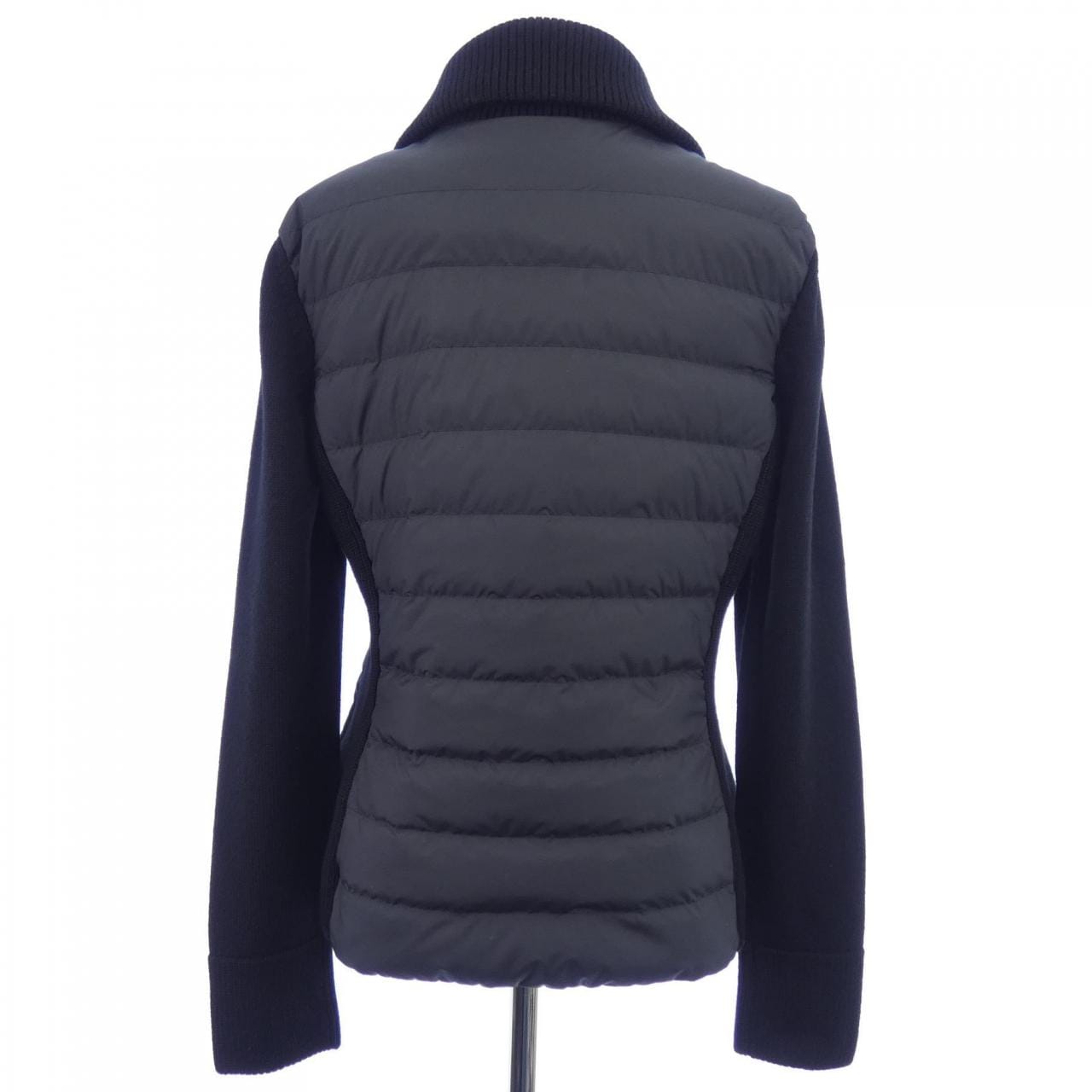 【新品】モンクレール MONCLER K20939B00035 ダウンジャケット