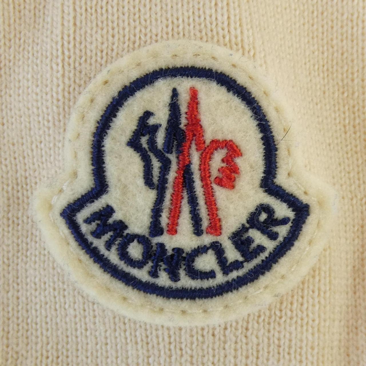 モンクレール MONCLER 20939B00030 ダウンジャケット