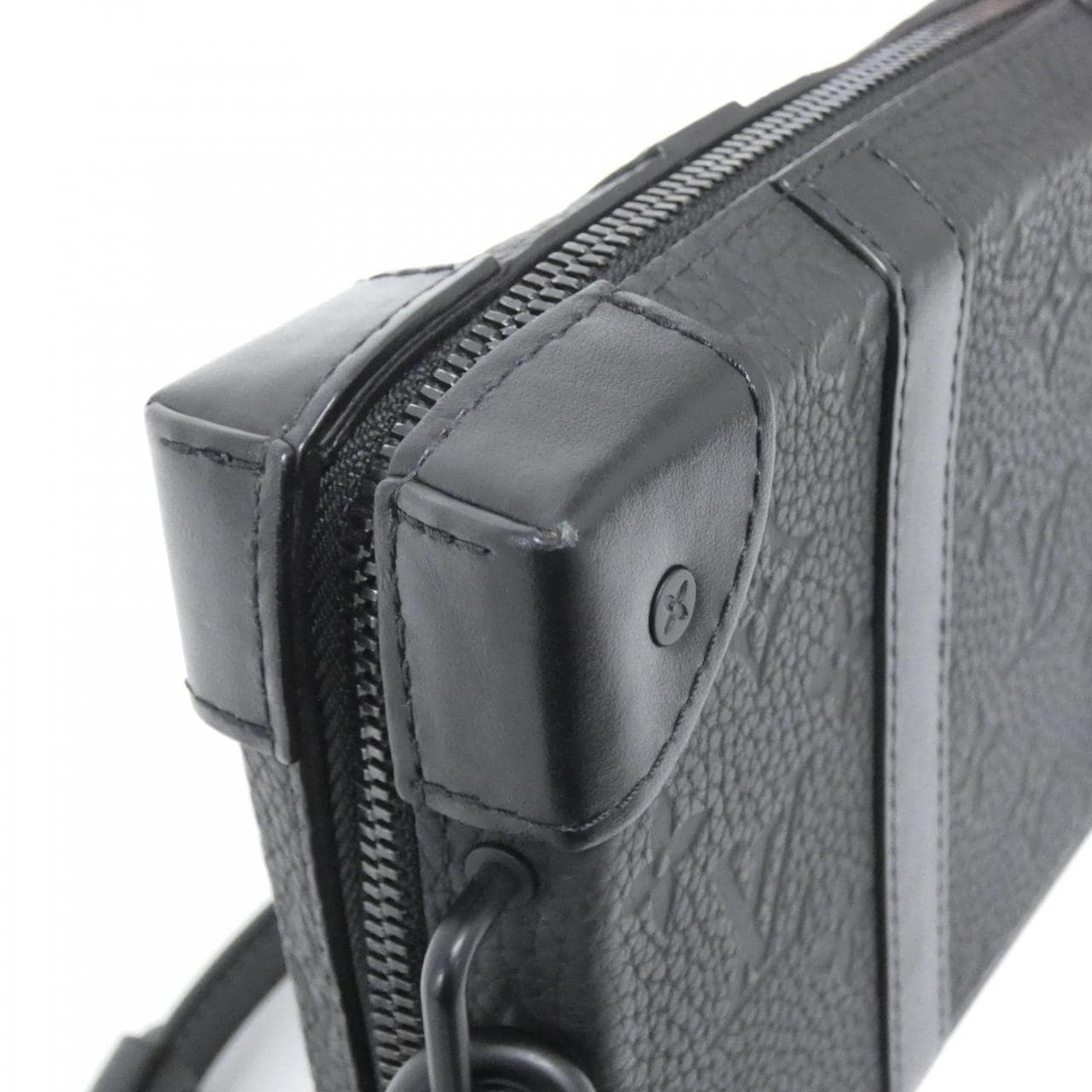 ルイヴィトン トリヨン モノグラム ソフトトランク ウォレット M80224 ショルダーバッグ