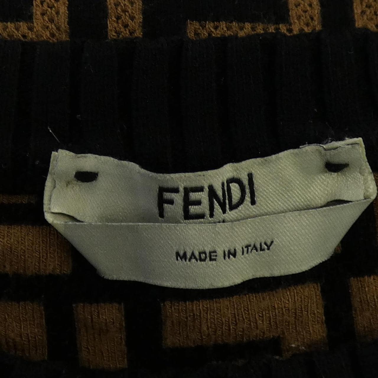 フェンディ FENDI FZY675 A1DS トップス