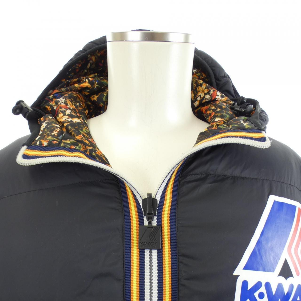 DSQUARED2 DSQUARED2 S71AM0860羽绒服