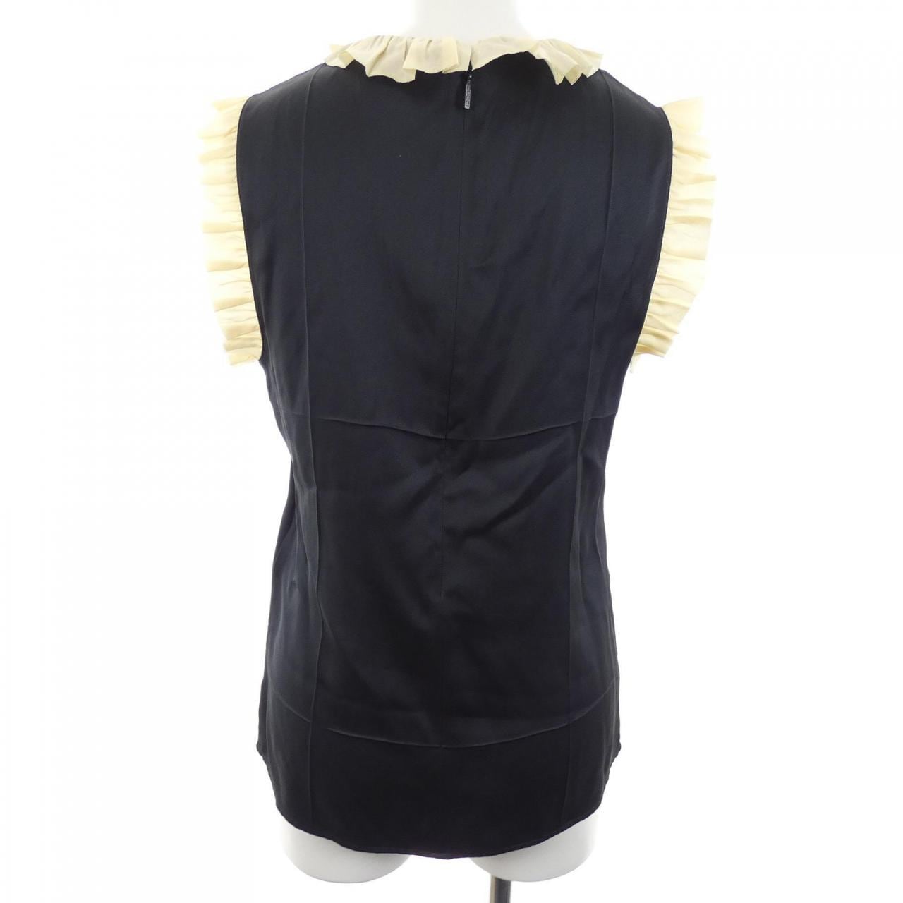 グッチ GUCCI 438655 ZHS82 トップス