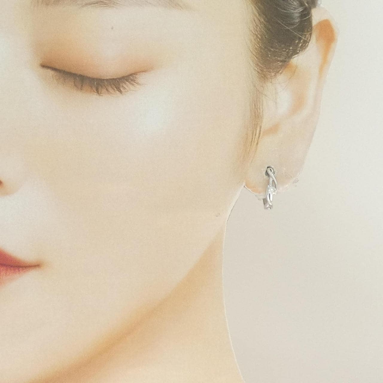 K18WG ダイヤモンド ピアス 0.16CT