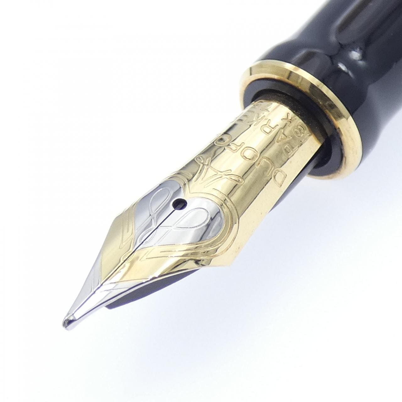 パーカー デュオフォールドパール&ブラックセンテニアル 万年筆