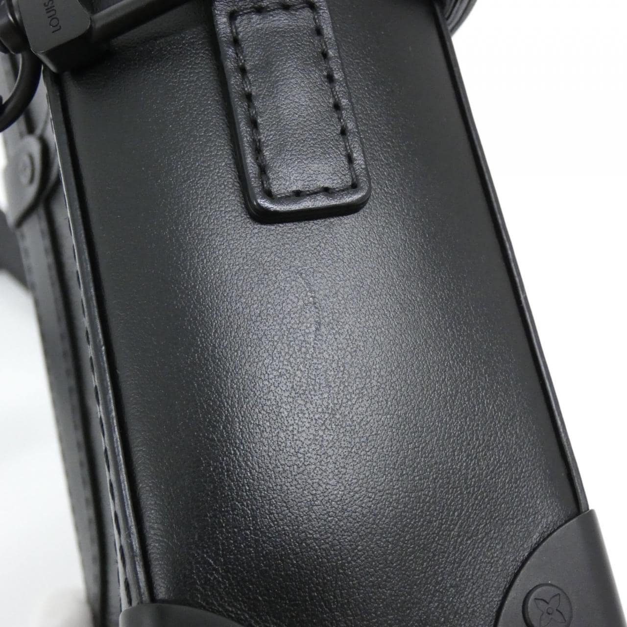 ルイヴィトン モノグラム エクリプス ヴェルティカル トランク ウエアラブル ウォレット M82077 ショルダーバッグ