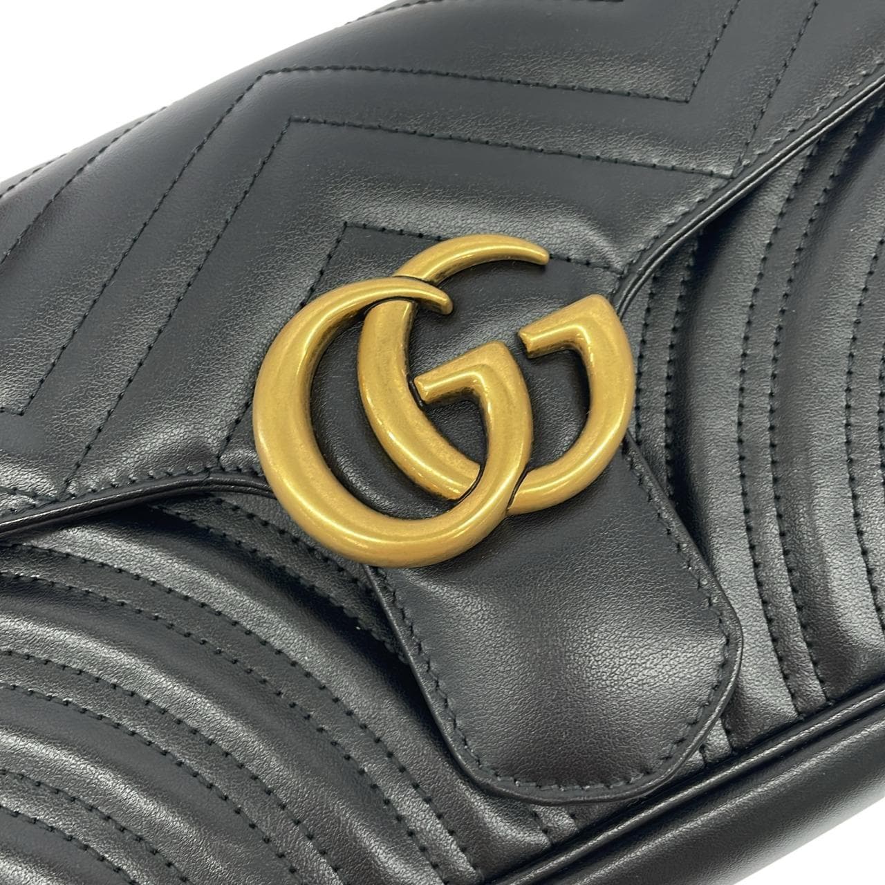 グッチ GG MARMONT 443497 DTDIT ショルダーバッグ