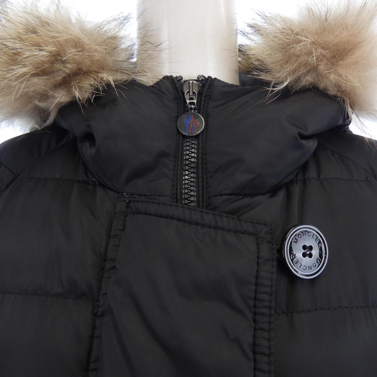モンクレール MONCLER ダウンジャケット