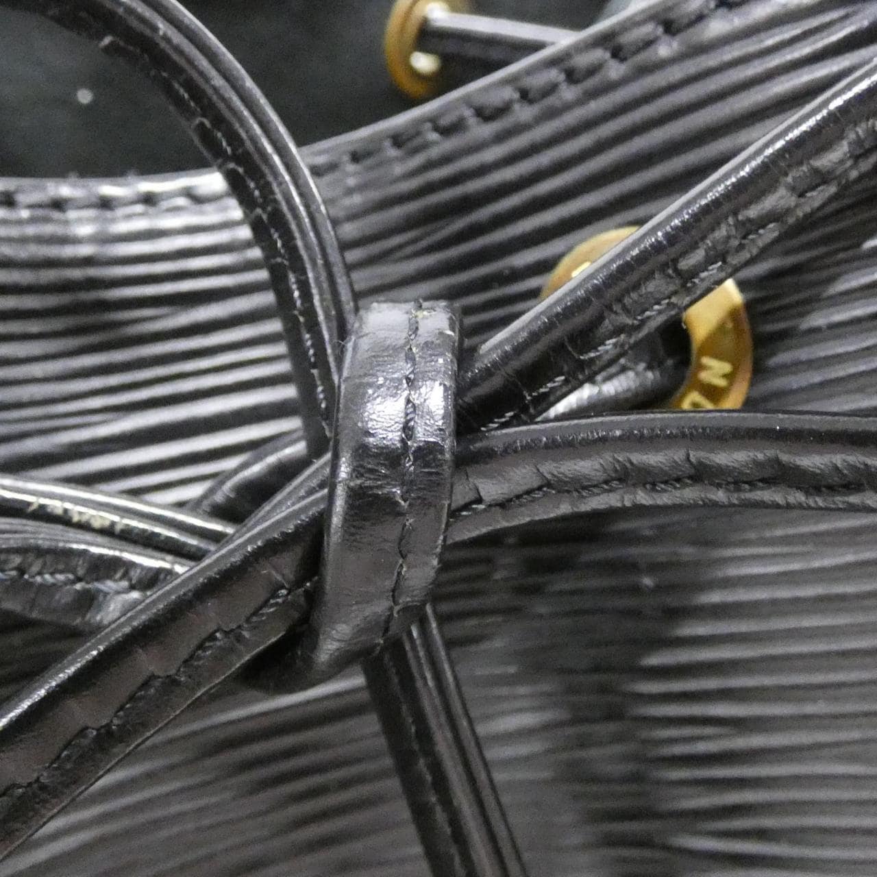 ルイヴィトン エピ プチ ノエ M44102 ショルダーバッグ