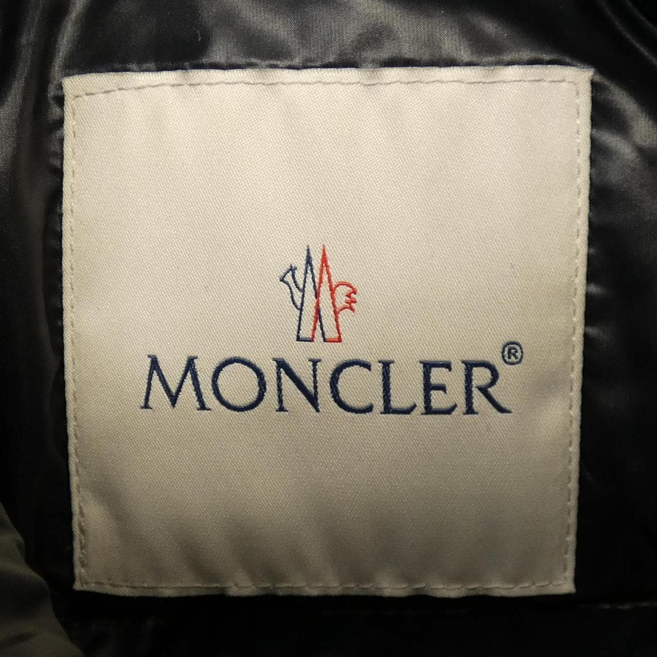 モンクレール MONCLER SERINDE ダウンジャケット