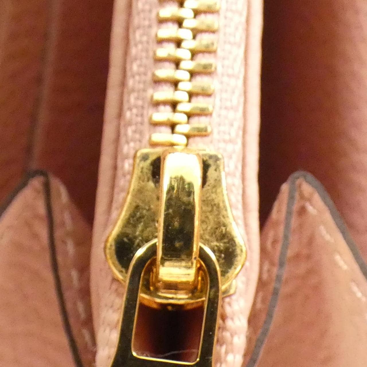 LOUIS VUITTON Monogram Empreinte拉链錢包 M64090 錢包