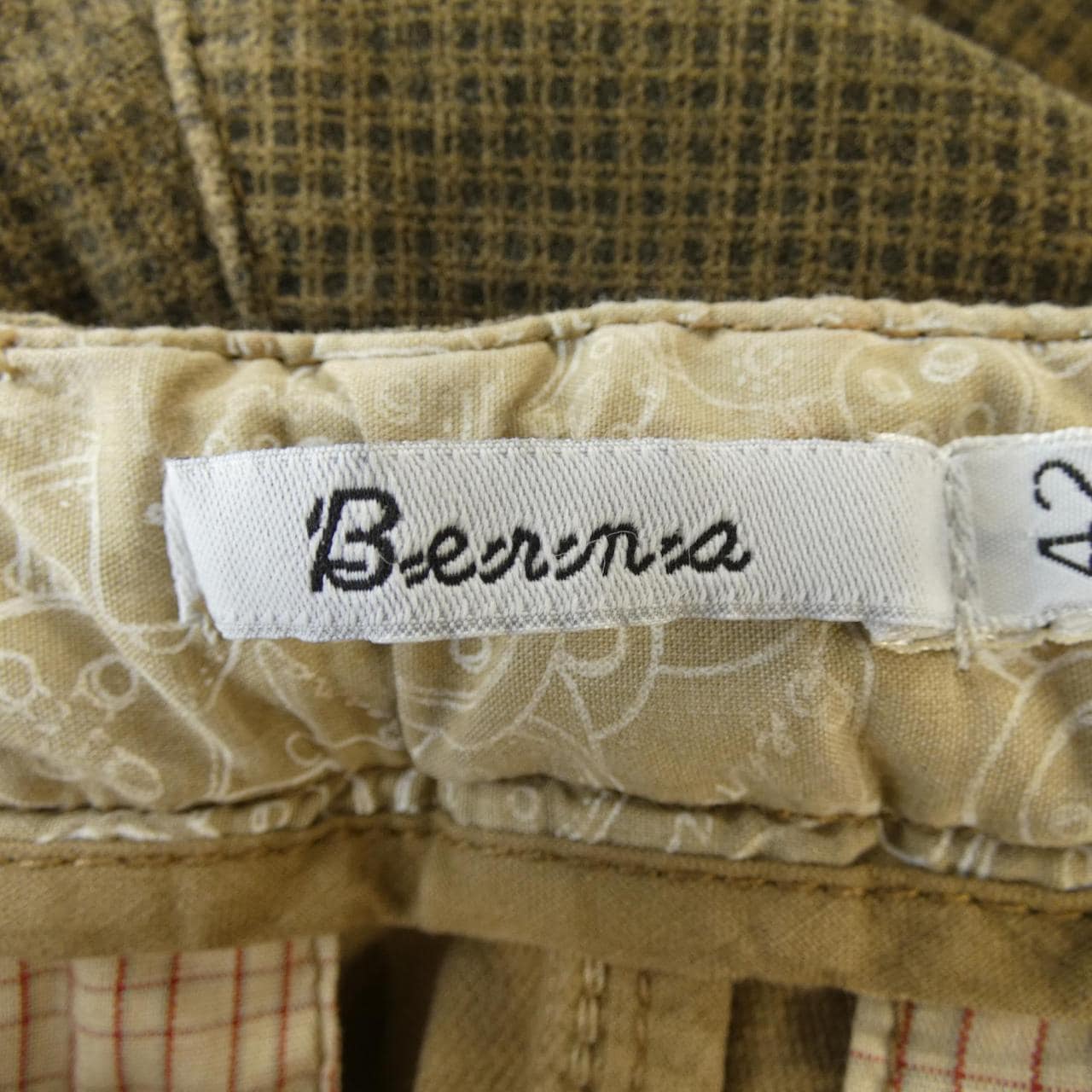 BERNA パンツ