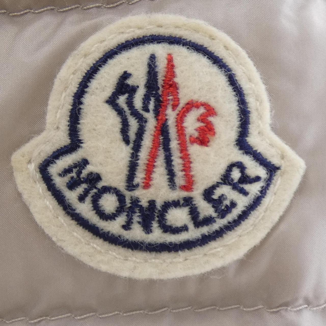 モンクレール MONCLER AGATELON ダウンコート