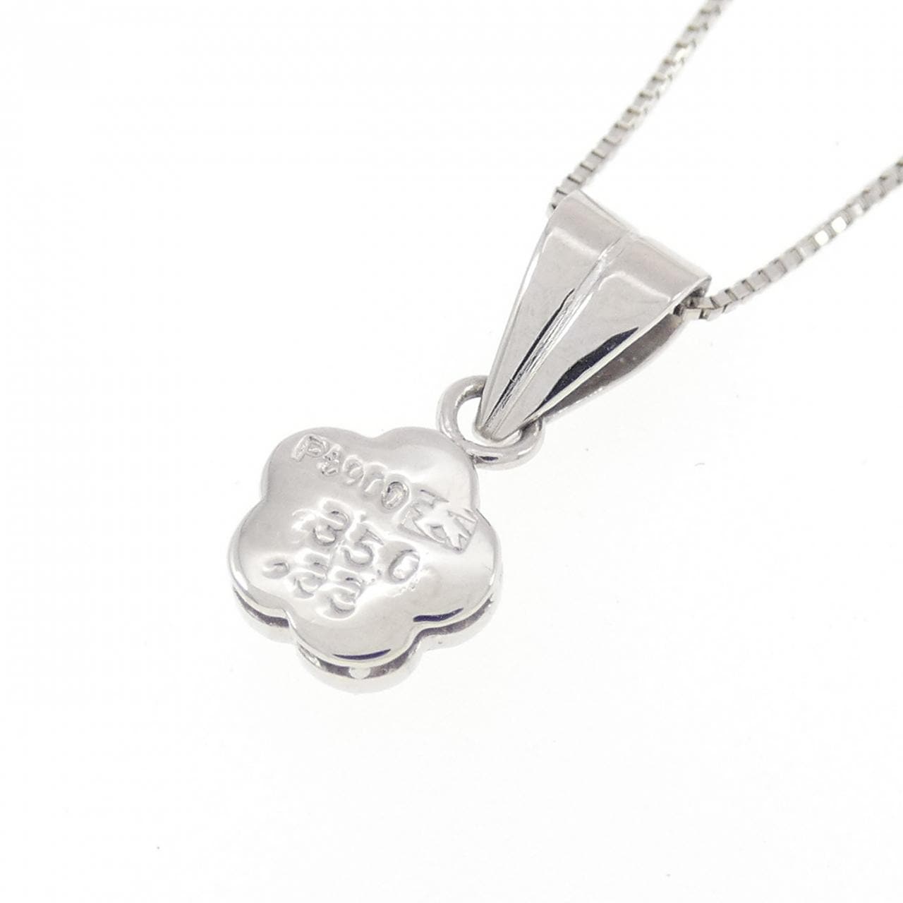 PT900/PT850 フラワー ダイヤモンド ネックレス 0.33CT