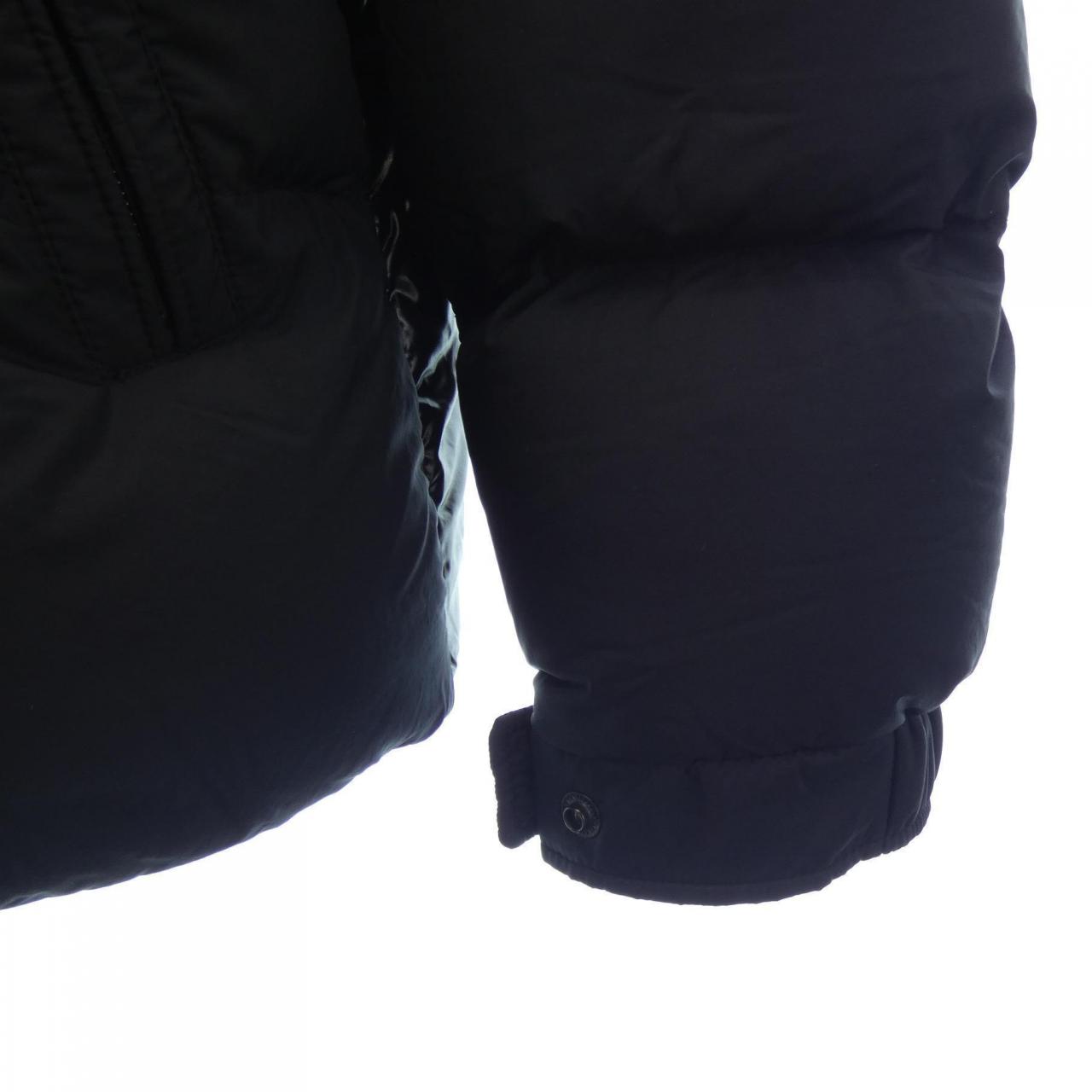 モンクレール MONCLER ダウンジャケット