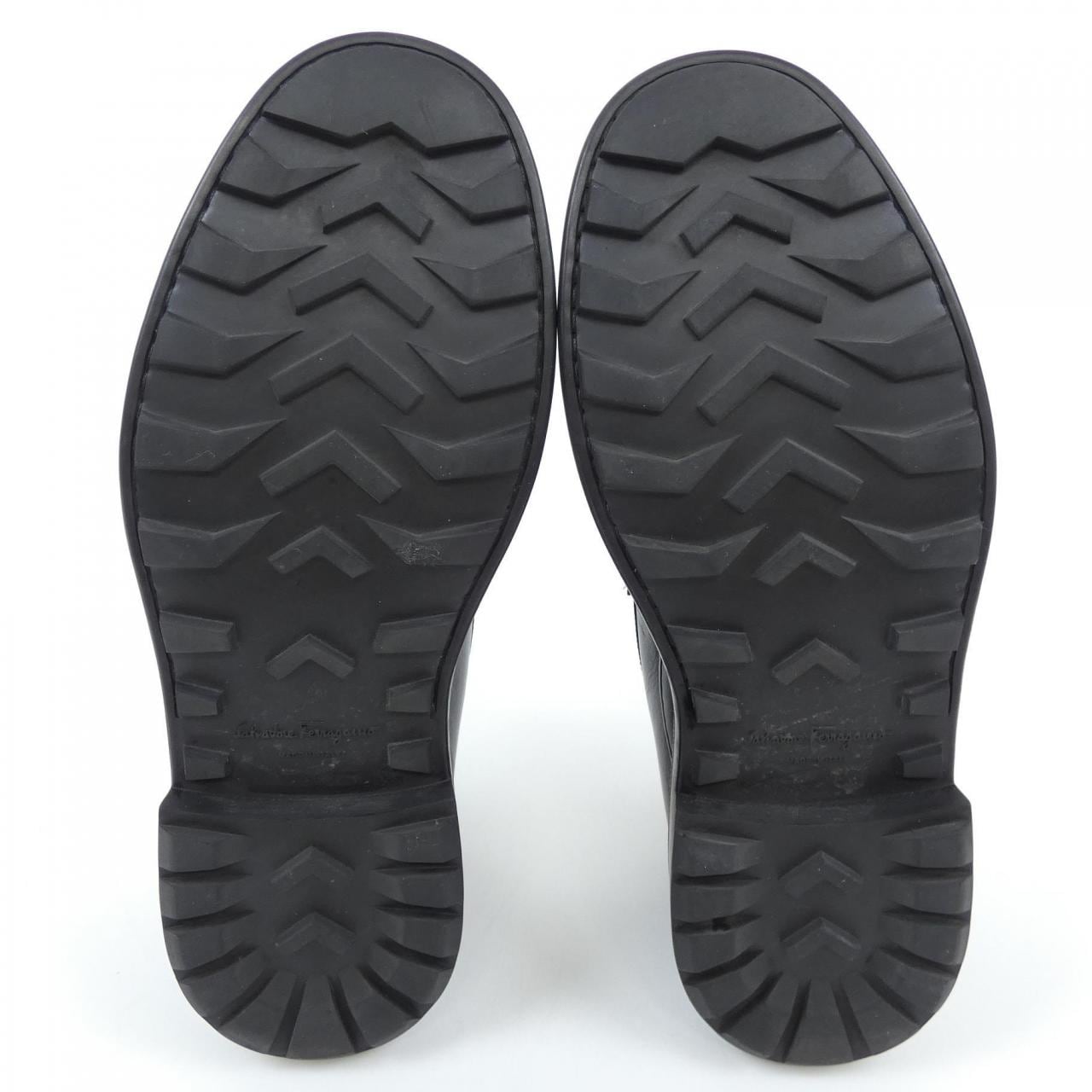 FERRAGAMO鞋