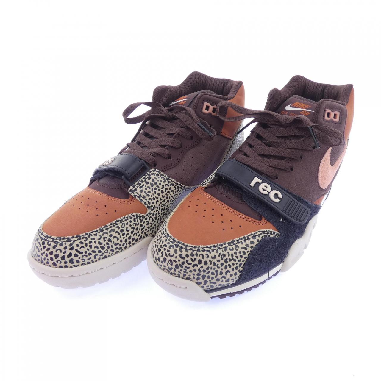 ナイキ NIKE IF0501-200 スニーカー