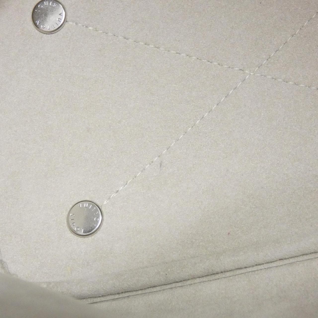 ルイヴィトン マヒナ ブロッサム PM M11842 バッグ