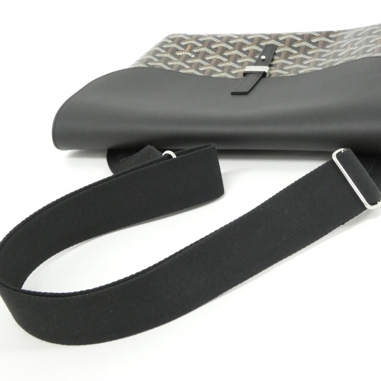 【未使用品】ゴヤール メッセンジャー クルシエ ショルダーバッグ