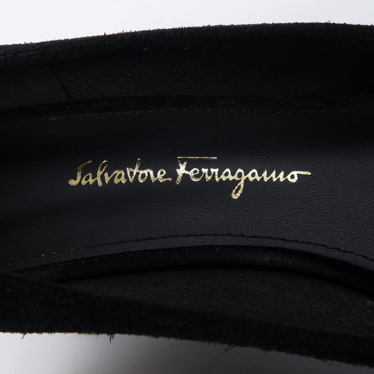 サルヴァトーレフェラガモ SALVATORE FERRAGAMO パンプス