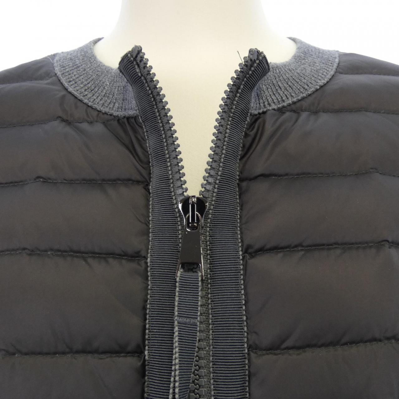 モンクレール MONCLER 20939474800 ダウンジャケット
