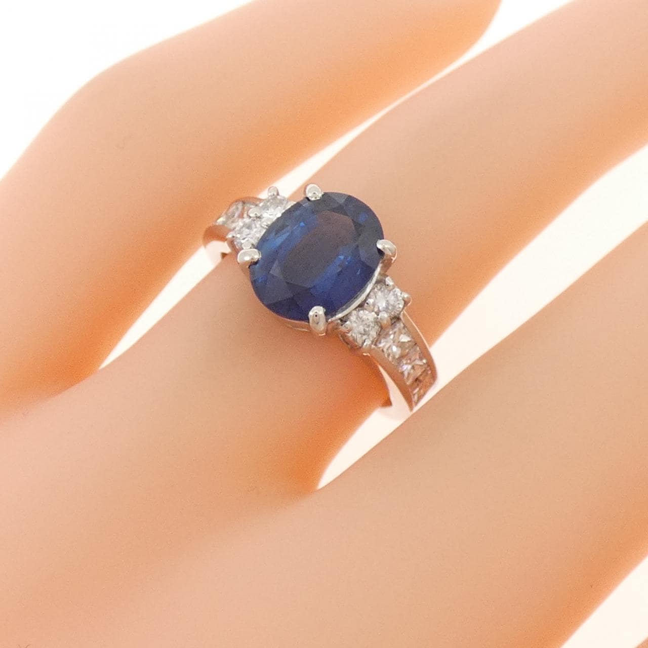 PT900 サファイヤ リング 2.56CT