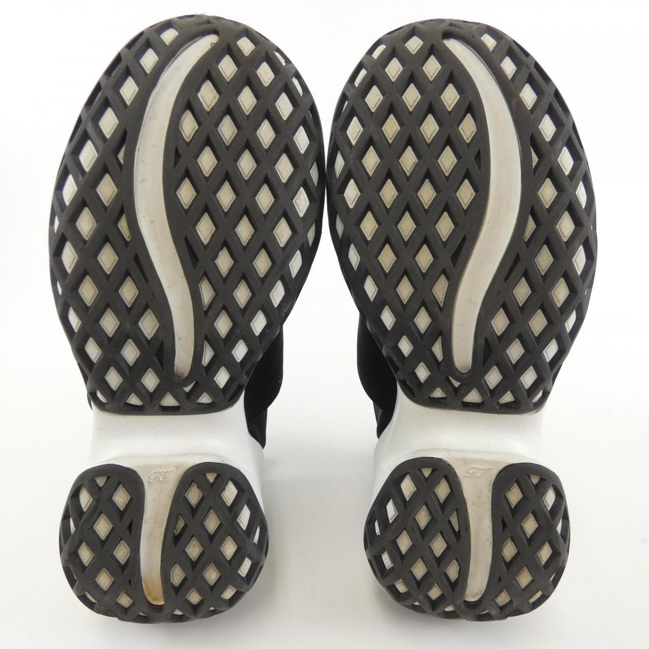 ロジェヴィヴィエ ROGER VIVIER スニーカー