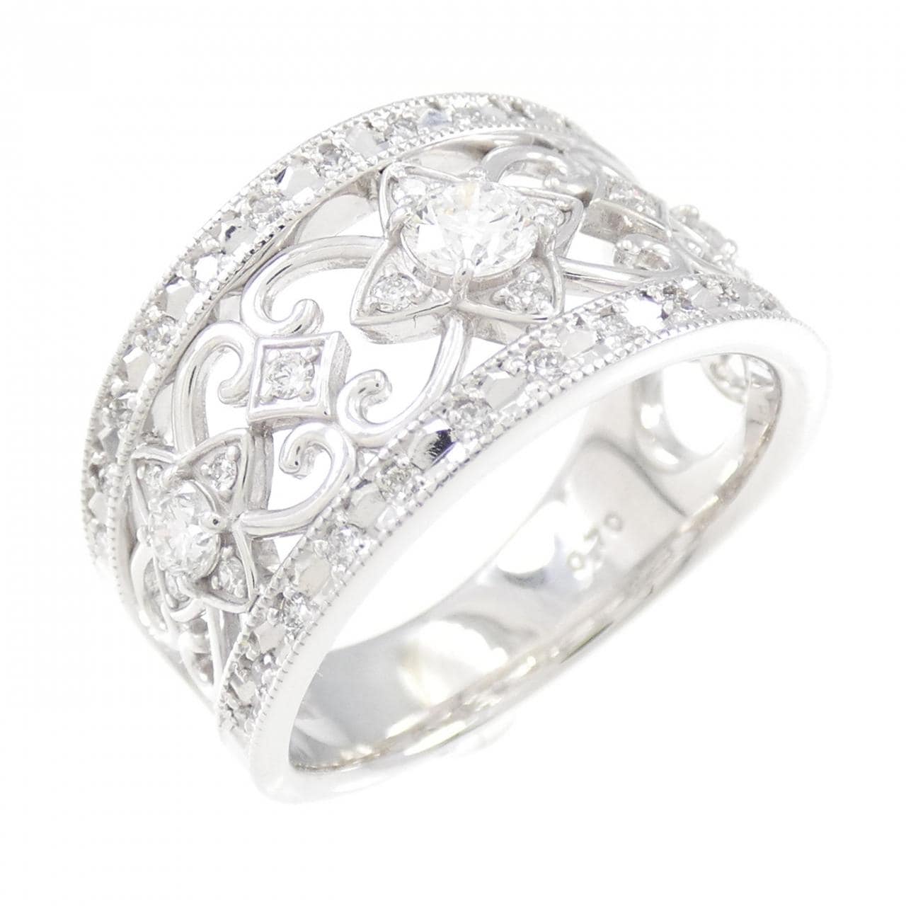 K18WG Flower Diamond Ring 0.70CT