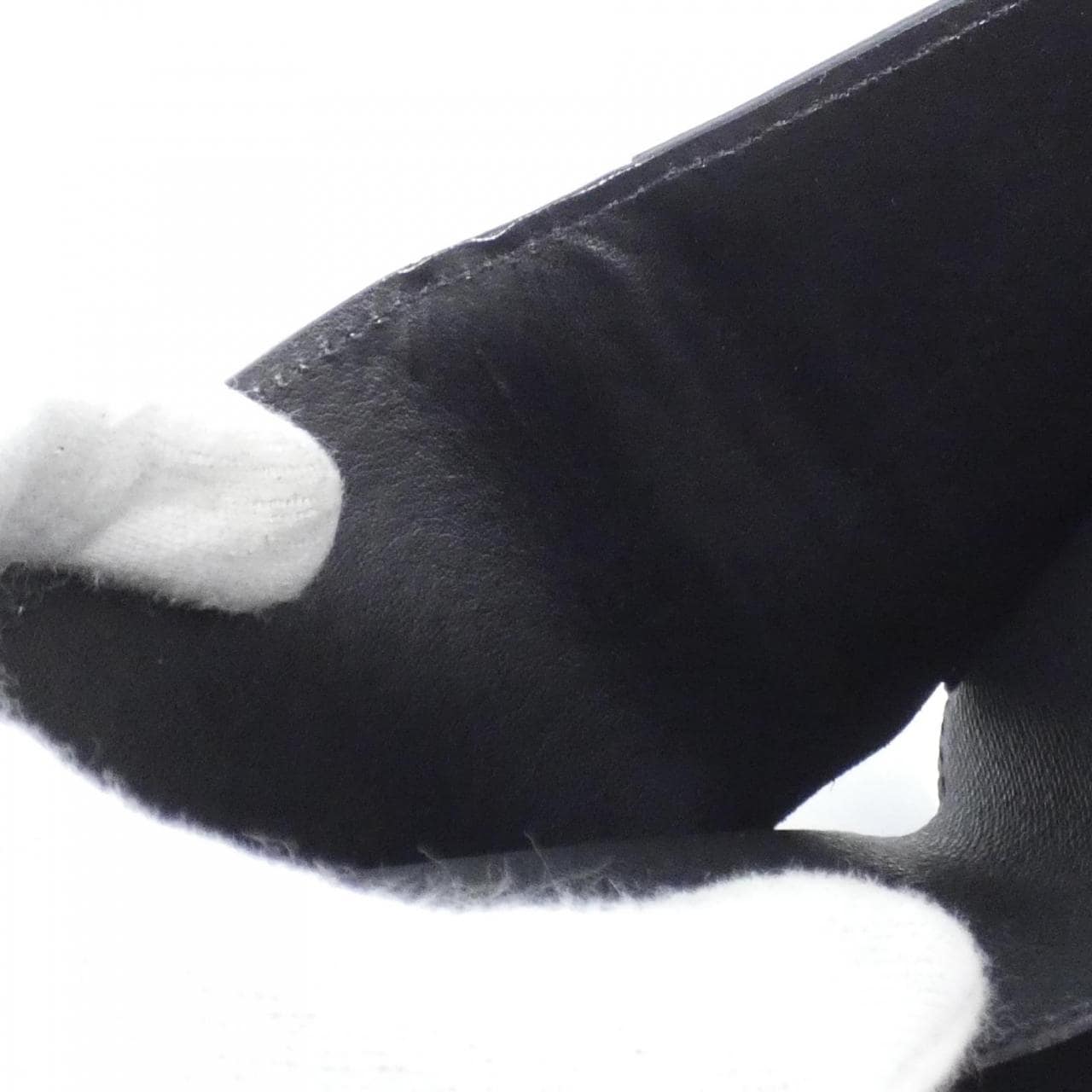 ルイヴィトン タイガ ポルトフォイユ ミュルティプル M30531 札入れ