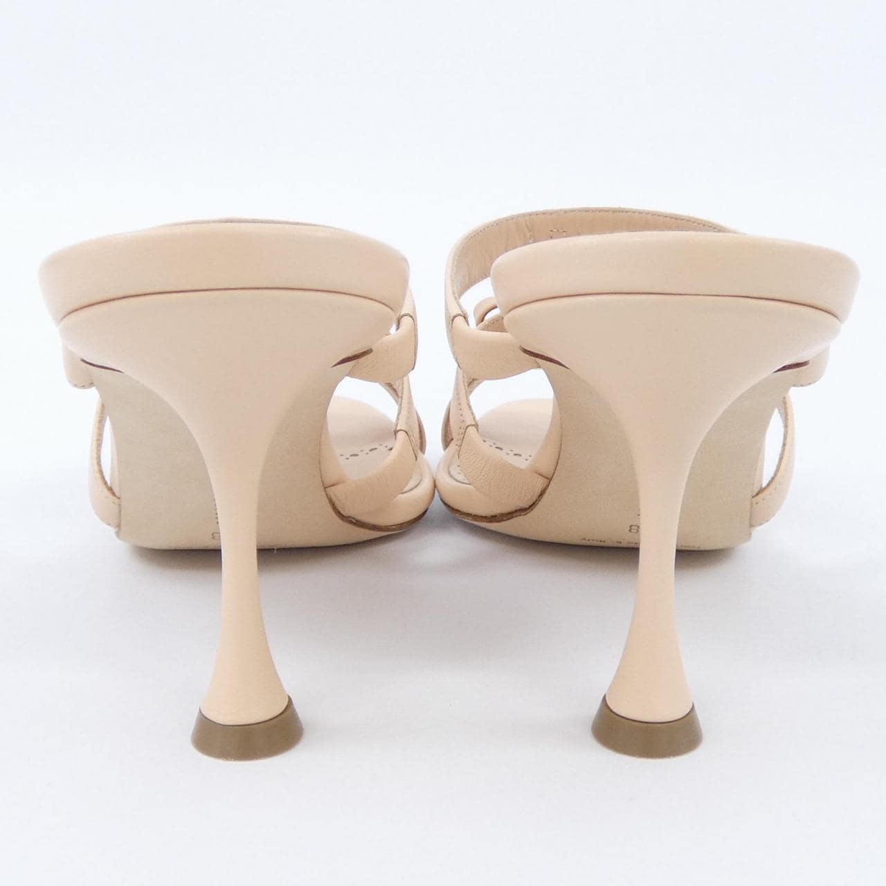 マノロブラニク MANOLO BLAHNIK サンダル