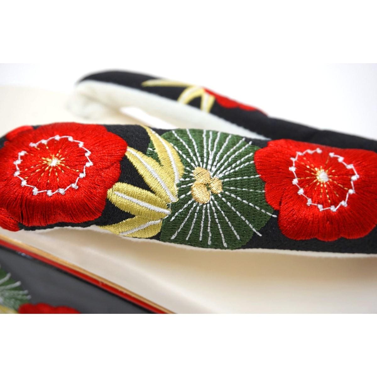 【新品】女草履　松竹梅と鶴