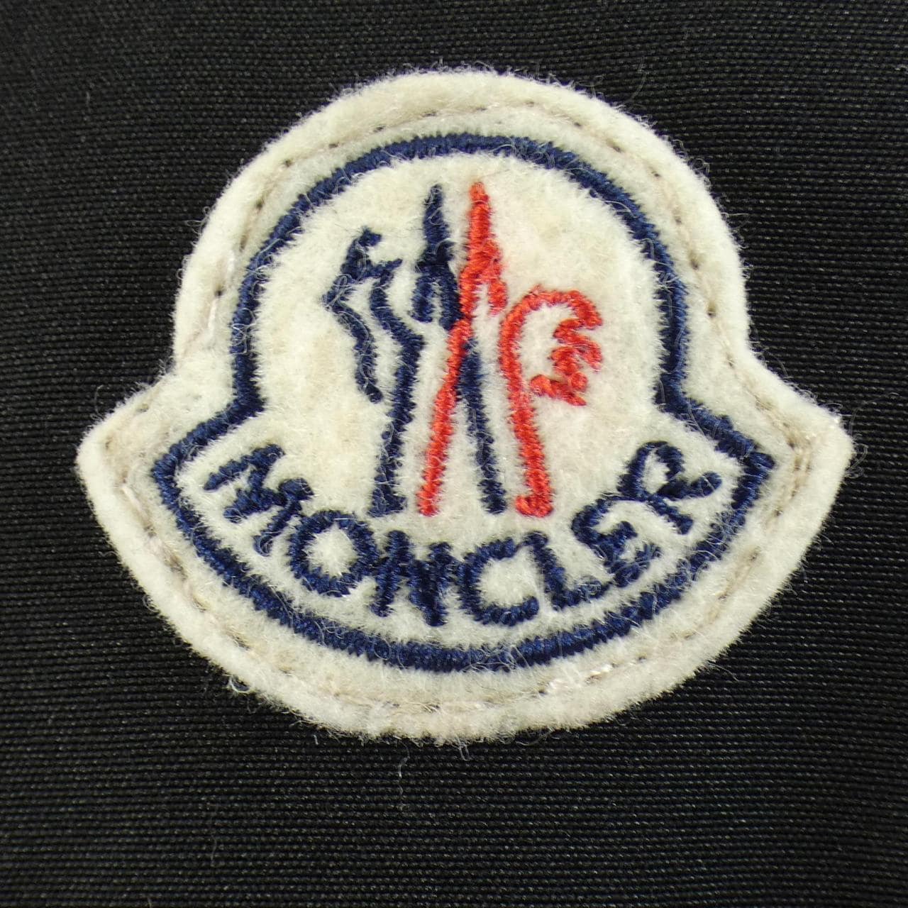 モンクレール MONCLER BERNACHE ダウンコート