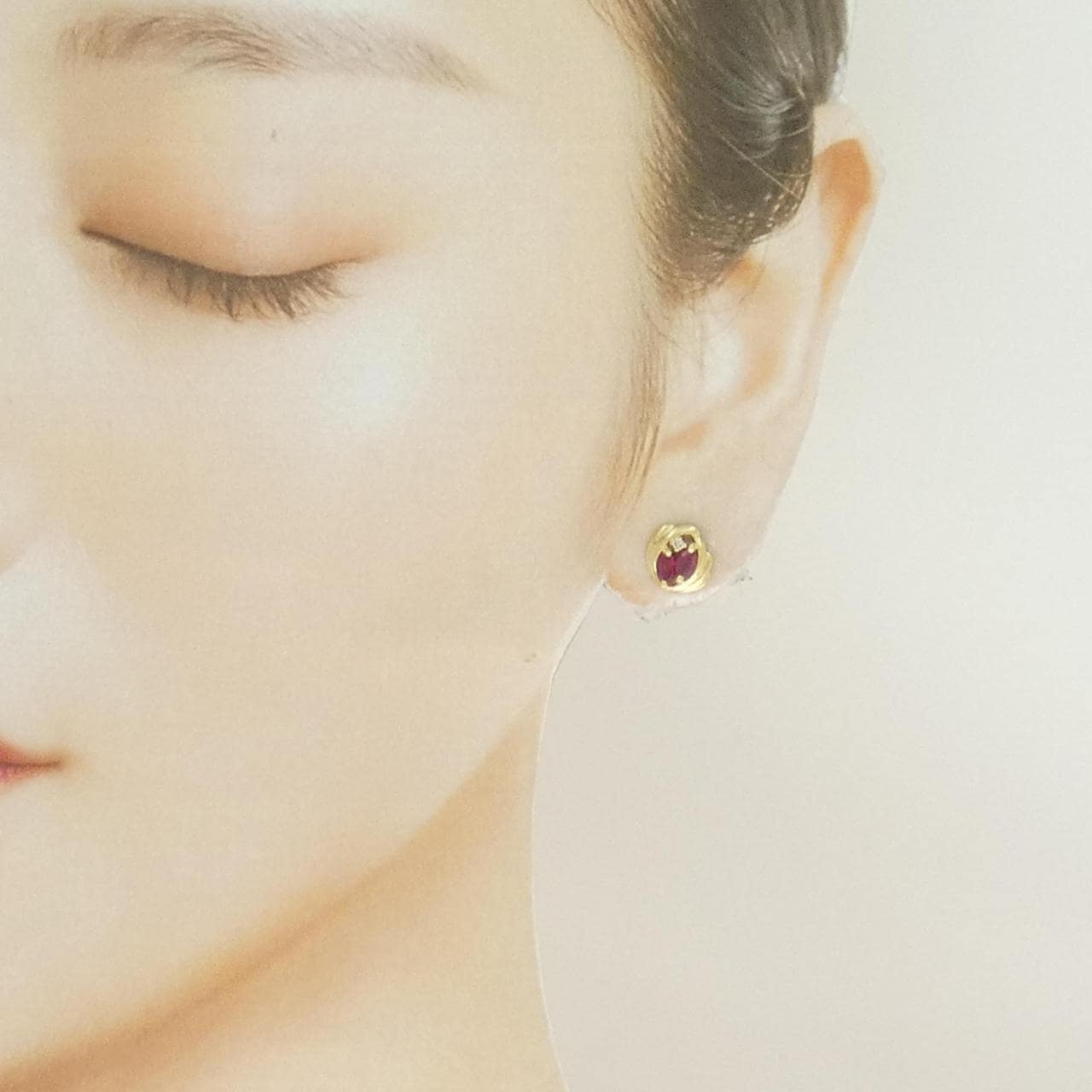 K18YG ルビー ピアス