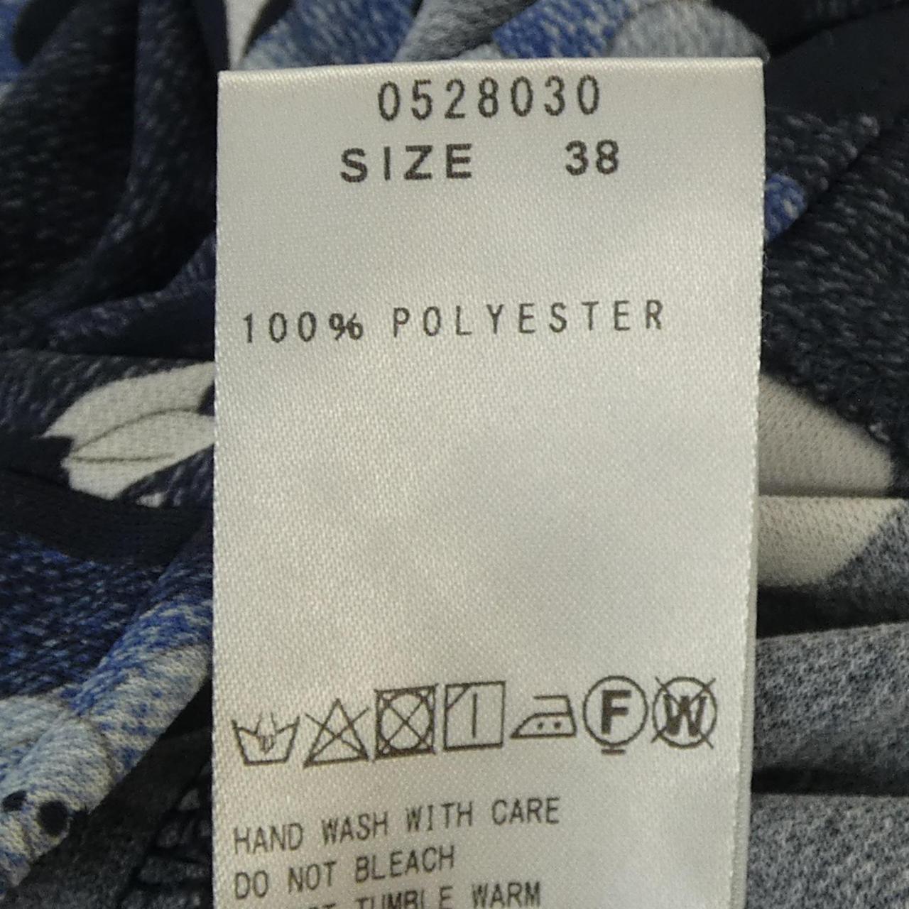 レオナールスポーツ LEONARD SPORT トップス