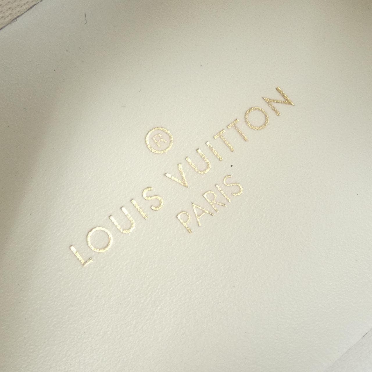 ルイヴィトン LOUIS VUITTON スニーカー