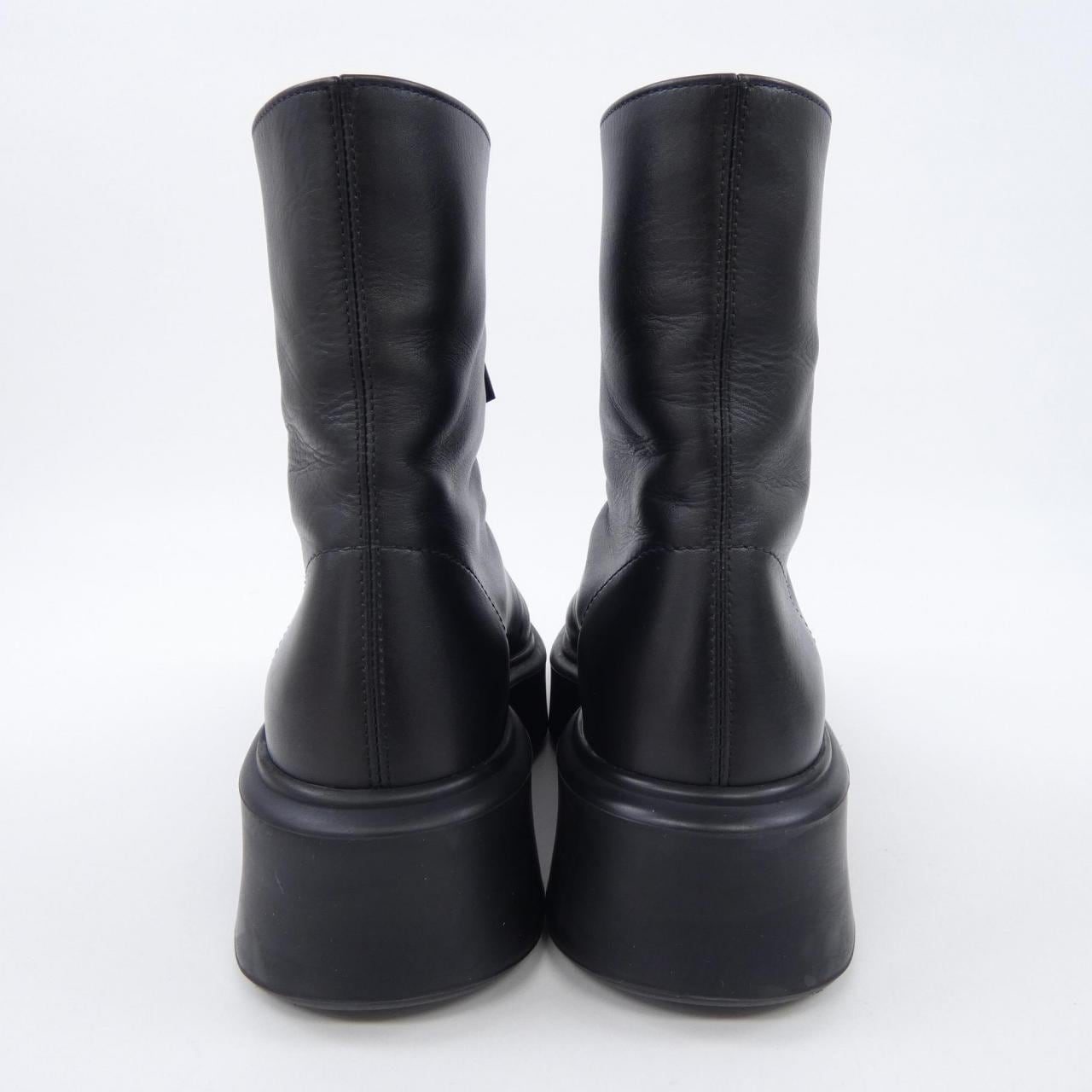 ザロウ THE ROW ZIPPED BOOT I F1144L64R ブーツ