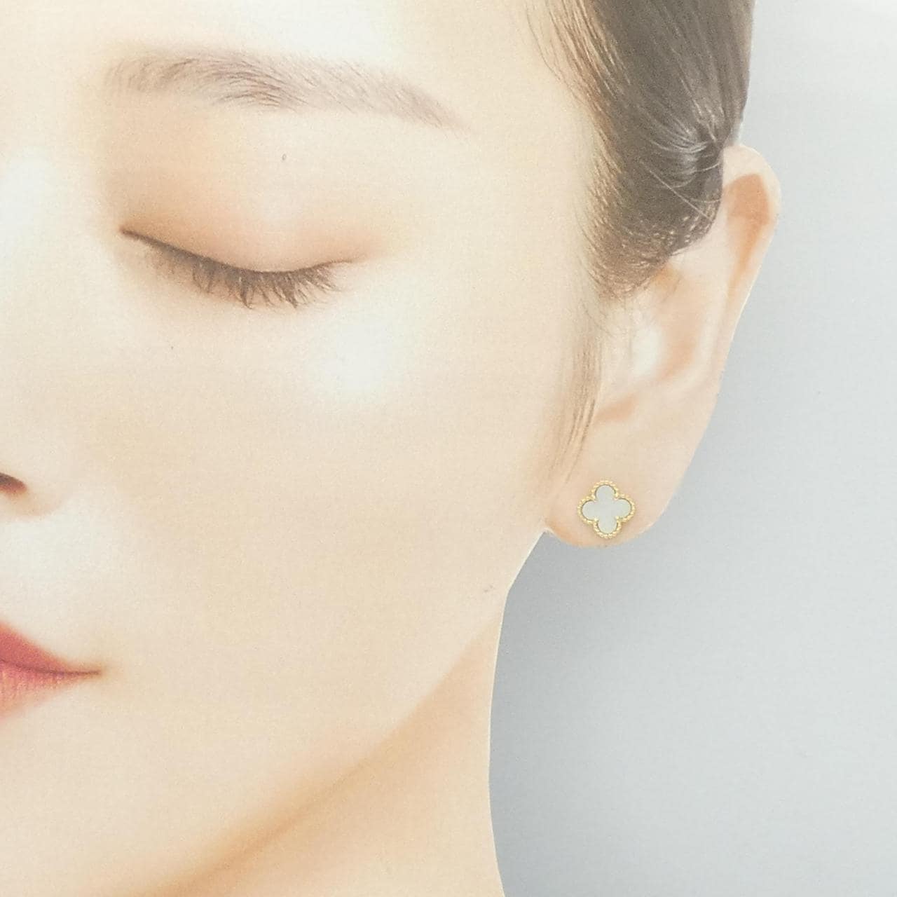 ヴァンクリーフ&アーペル スウィートアルハンブラ ピアス