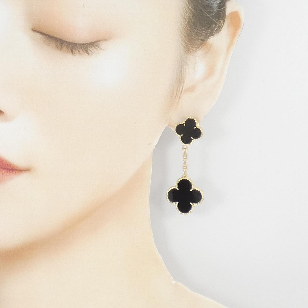 ヴァンクリーフ&アーペル マジックアルハンブラ 2モチーフ イヤリング